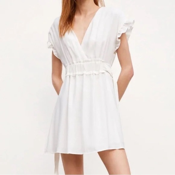 Zara White Tie Waist V-Neck Ruffle Short Sleeve Mini Dress Size Small - Picture 1 of 9